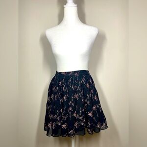 Forever21 mini skirt size M CB163